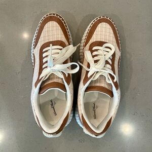 Universal Thread Persephone Sneaker Size 10